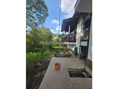 Casa de 3 alcobas en venta en Via Circasia, Armenia, 218 m² · foto 7 de 20