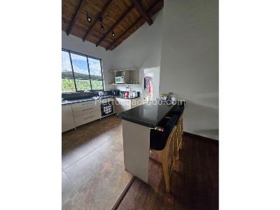 Casa de 3 alcobas en venta en Via Circasia, Armenia, 218 m² · foto 13 de 20