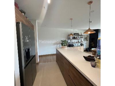 Apartamento de 2 alcobas en venta en Llanogrande, Rionegro, 114 m² · foto 3 de 10