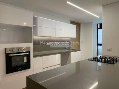 Apartamento de 3 alcobas en venta en Cabeceras, Rionegro, 192 m² · foto 10 de 20