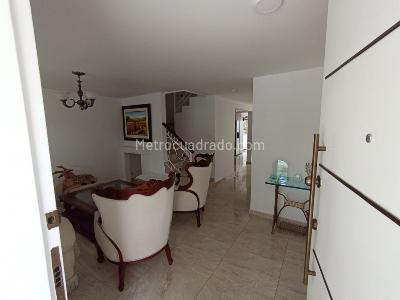 Casa de 3 alcobas en venta en El Limonar, Cali, 157 m² · foto 3 de 20
