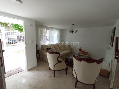 Casa de 3 alcobas en venta en El Limonar, Cali, 157 m² · foto 4 de 20