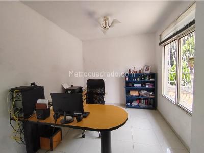 Casa de 4 alcobas en venta en Prados Del Norte, Cali, 220 m² · foto 3 de 20
