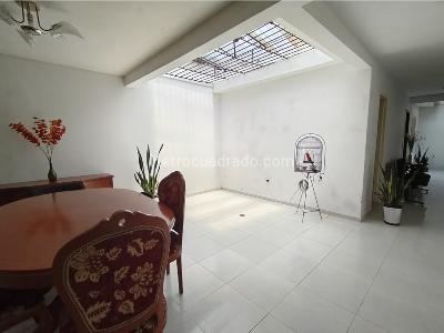 Casa de 4 alcobas en venta en Prados Del Norte, Cali, 220 m² · foto 7 de 20