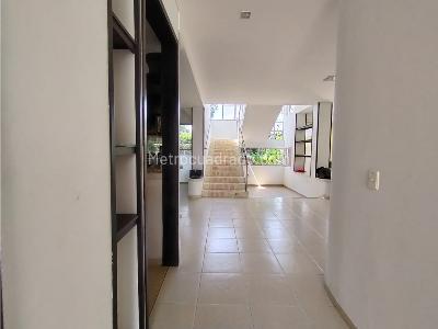 Casa de 5 alcobas en venta en Pance, Cali, 886 m² · foto 3 de 20