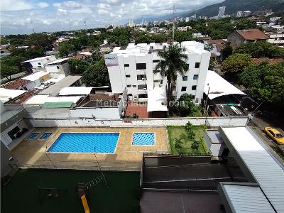 Apartamento de 2 alcobas en venta en La Flora, Cali, 89 m² · foto 9 de 20