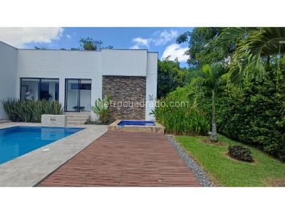 Casa de 4 alcobas en venta en El Tigre, Pereira, 258 m² · foto 2 de 20