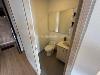 Apartaestudio en venta en El Poblado, Medellín, 76 m² · foto 11 de 20
