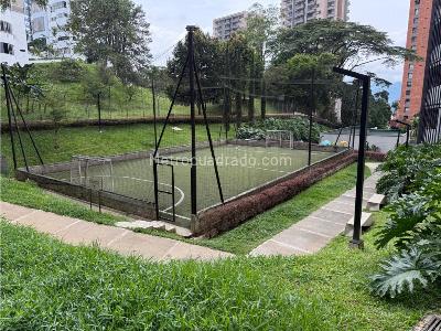 Apartaestudio en venta en El Poblado, Medellín, 76 m² · foto 18 de 20