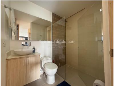 Apartaestudio en venta en El Poblado, Medellín, 76 m² · foto 9 de 17