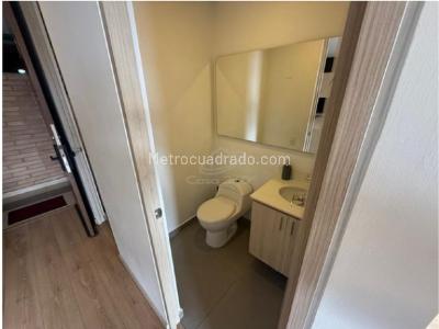 Apartaestudio en venta en El Poblado, Medellín, 76 m² · foto 11 de 17