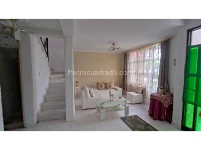 Casa en venta en Los Angeles, Montería · foto 2 de 17