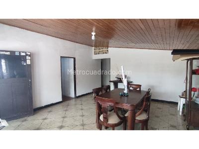 Casa en venta en Los Laureles, Montería · foto 2 de 16