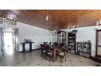 Casa en venta en Los Laureles, Montería · foto 3 de 16