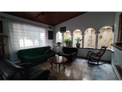 Casa en venta en Centro, Montería · foto 2 de 20