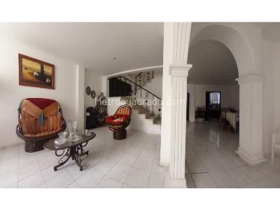 Casa en venta en La Castellana, Montería · foto 3 de 18