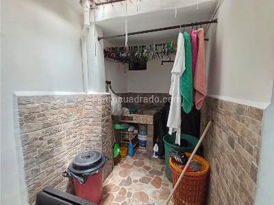 Casa de 3 alcobas en venta en Aranjuez, Medellín, 130 m² · foto 20 de 20