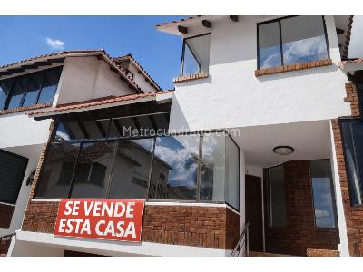 Casa de 4 alcobas en venta en Tequendama, Cali, 117 m² · foto 2 de 19