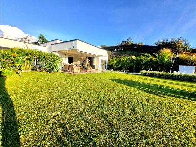 Casa en venta en Cerritos, Pereira · foto 2 de 14