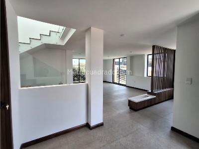 Casa de 4 alcobas en venta en La Villita, Tunja, 260 m² · foto 5 de 20