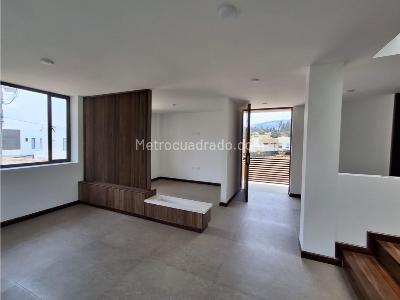 Casa de 4 alcobas en venta en La Villita, Tunja, 260 m² · foto 15 de 20