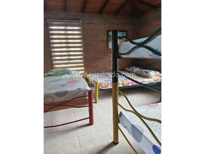 Casa de 5 alcobas en venta en El Caimo, Armenia, 900 m² · foto 16 de 20
