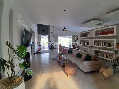 Casa de 4 alcobas en venta en Cerritos, Pereira, 400 m² · foto 4 de 17