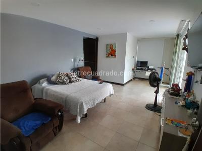 Casa de 4 alcobas en venta en Cerritos, Pereira, 400 m² · foto 13 de 17