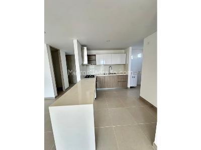 Apartamento de 3 alcobas en venta en Bavaria, Santa Marta, 123 m² · foto 3 de 20