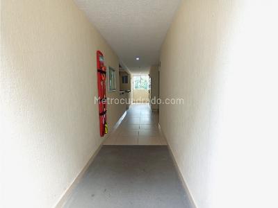 Apartamento de 2 alcobas en venta en Via Catama, Villavicencio, 51 m² · foto 6 de 20