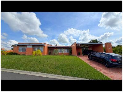 Casa en venta en Pueblito Cafetero, Pereira · foto 8 de 18