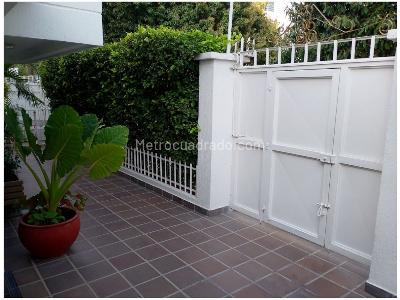 Casa de 3 alcobas en venta en El Prado, Santa Marta, 244 m² · foto 3 de 20