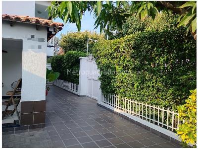 Casa de 3 alcobas en venta en El Prado, Santa Marta, 244 m² · foto 4 de 20