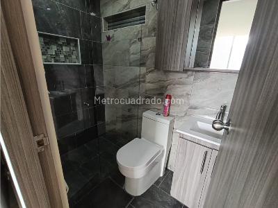 Apartamento de 2 alcobas en venta en La Gabriela, Bello, 62 m² · foto 17 de 20