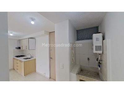 Apartamento de 3 alcobas en venta en Cabañas, Bello, 56 m² · foto 8 de 20