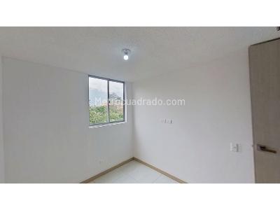 Apartamento de 3 alcobas en venta en Cabañas, Bello, 56 m² · foto 11 de 20