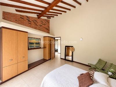 Casa de 3 alcobas en venta en El Tigre, Pereira, 274 m² · foto 11 de 14