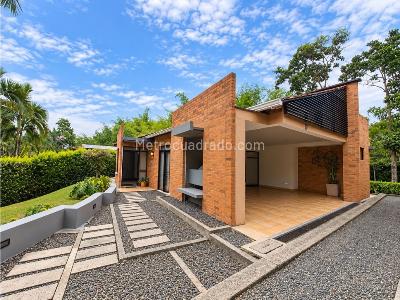 Casa de 3 alcobas en venta en El Tigre, Pereira, 274 m² · foto 13 de 14