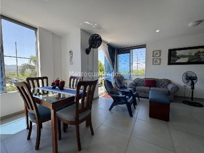 Apartamento de 3 alcobas en venta en Rosa Blanca Girardot, Girardot, 82 m² · foto 2 de 13