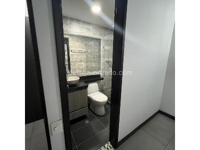 Casa de 3 alcobas en venta en Benedictinos, Envigado, 260 m² · foto 13 de 18