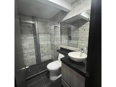 Casa de 3 alcobas en venta en Benedictinos, Envigado, 260 m² · foto 14 de 18