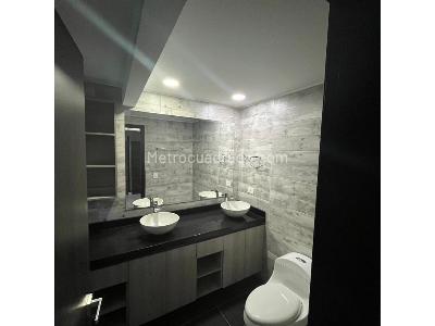 Casa de 3 alcobas en venta en Benedictinos, Envigado, 260 m² · foto 15 de 18