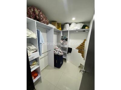 Apartamento de 4 alcobas en venta en San Antonio De Pereira, Rionegro, 146 m² · foto 15 de 19