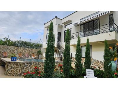Casa de 4 alcobas en venta en Variante Condina, Pereira, 430 m² · foto 13 de 16
