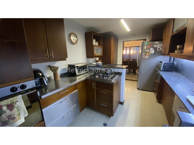Casa en Venta, El Poblado, Medellín - Więcej