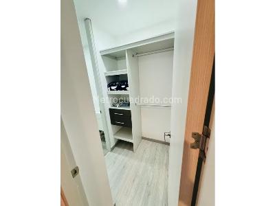 Apartamento en venta en Loma Del Esmeraldal, Envigado · foto 8 de 17