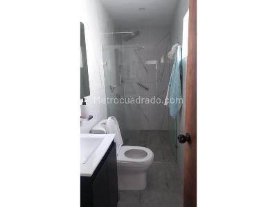 Casa de 5 alcobas en venta en Simon Bolivar, Medellín, 310 m² · foto 13 de 17
