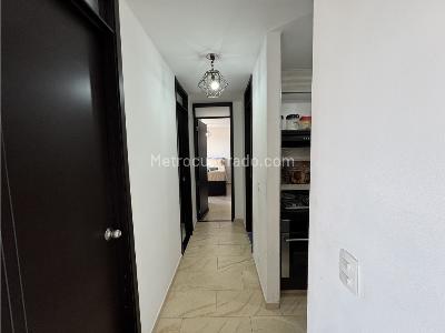 Apartamento de 3 alcobas en venta en Kennedy, Girardot, 58 m² · foto 3 de 15