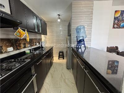 Apartamento de 3 alcobas en venta en Kennedy, Girardot, 58 m² · foto 5 de 15