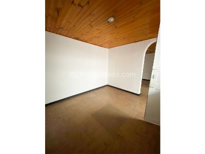 Casa de 5 alcobas en venta en Simon Bolivar, Bogotá, 250 m² · foto 4 de 20